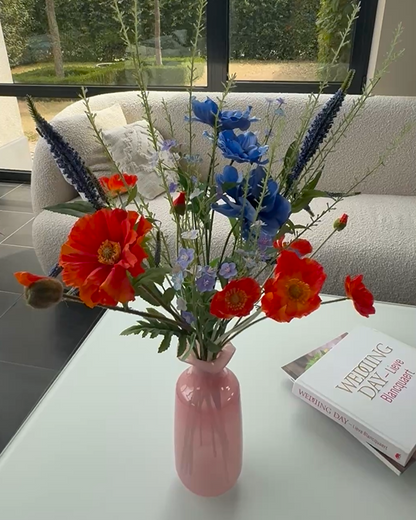 Zijdebloemen boeket rood en blauw