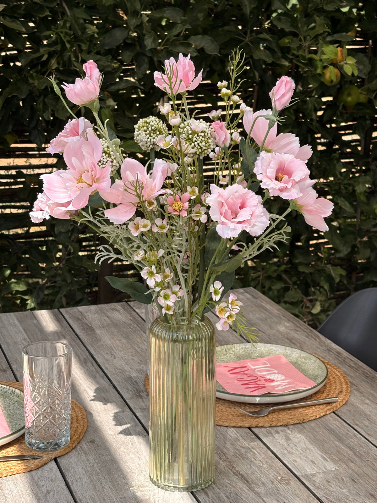 Boeket zijdebloemen roze met cosmos