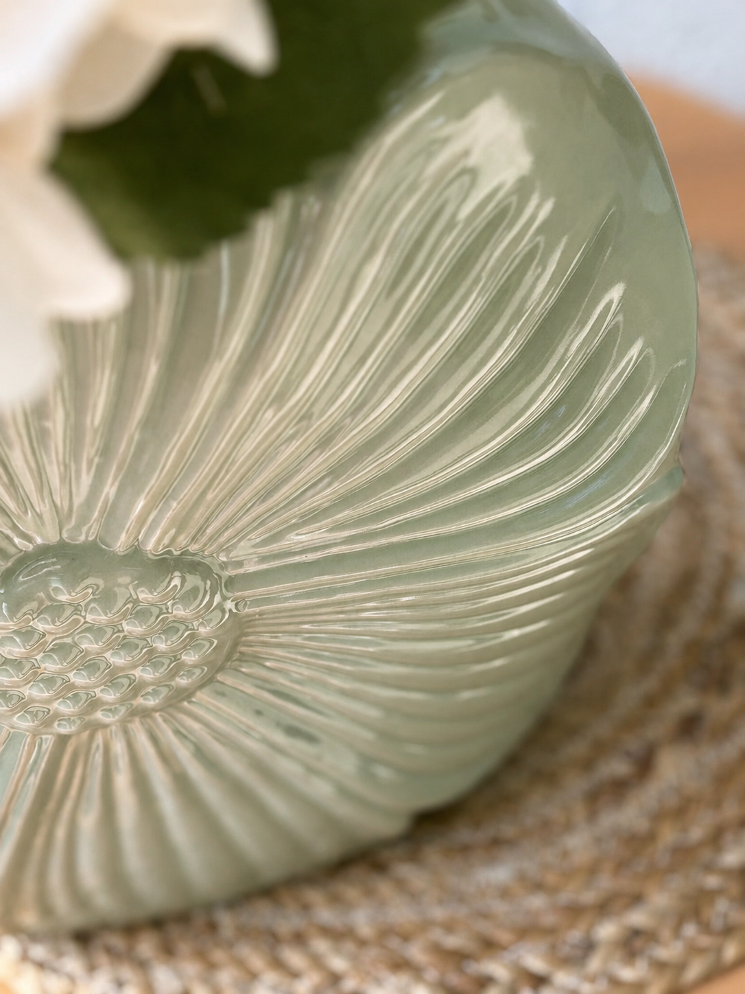 vaas voor zijdenbloemen groen