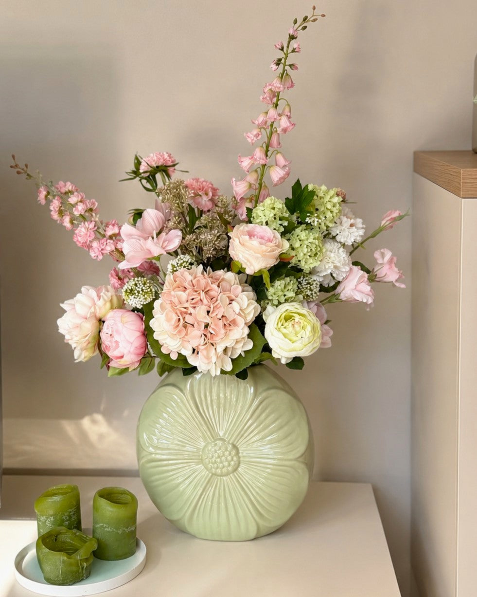 zijdenbloemen rose in pistache groene vaas
