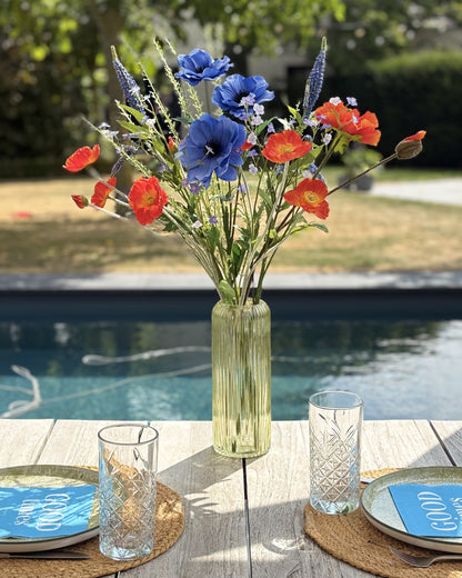Zijdebloemen veldboeket met anemoon en klaproos