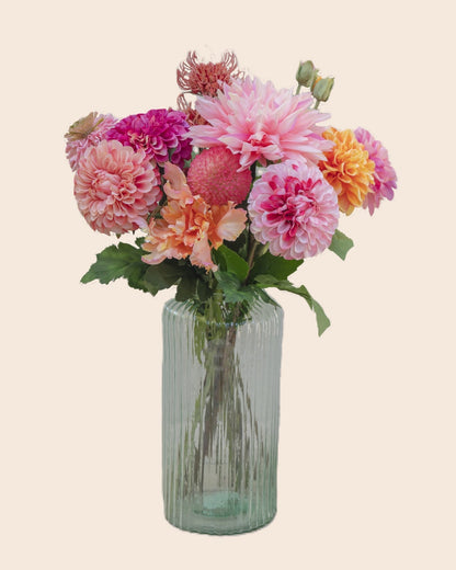 zijdenbloemen boeket met dahlia's roze fuchsia oranje